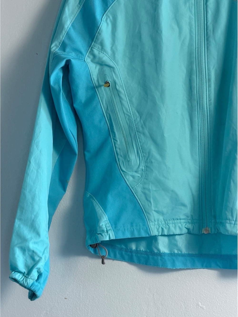The North Face Women's Light Blue Windbreaker Jacket - Picture 5 of 11